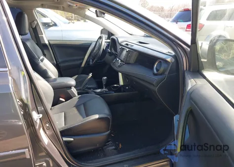 2017 Toyota Rav4 Limited z USA, uszkodzony, nr VIN JTMDFREV6HJ714617